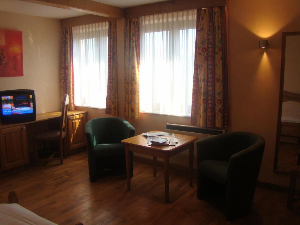 Hotel Restaurant N 4 Martelange Ngoại thất bức ảnh