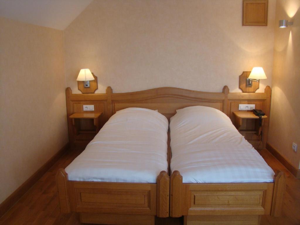 Hotel Restaurant N 4 Martelange Phòng bức ảnh